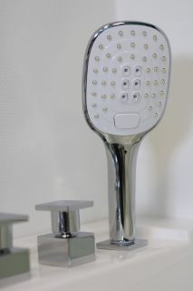 Акриловая ванна Cerutti SPA C-454A гидромассажная 170x120см